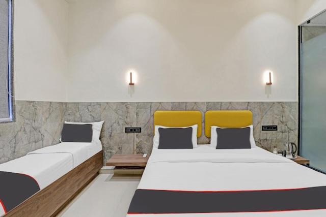 Hotel Gold Palace Inn Σουράτ Εξωτερικό φωτογραφία