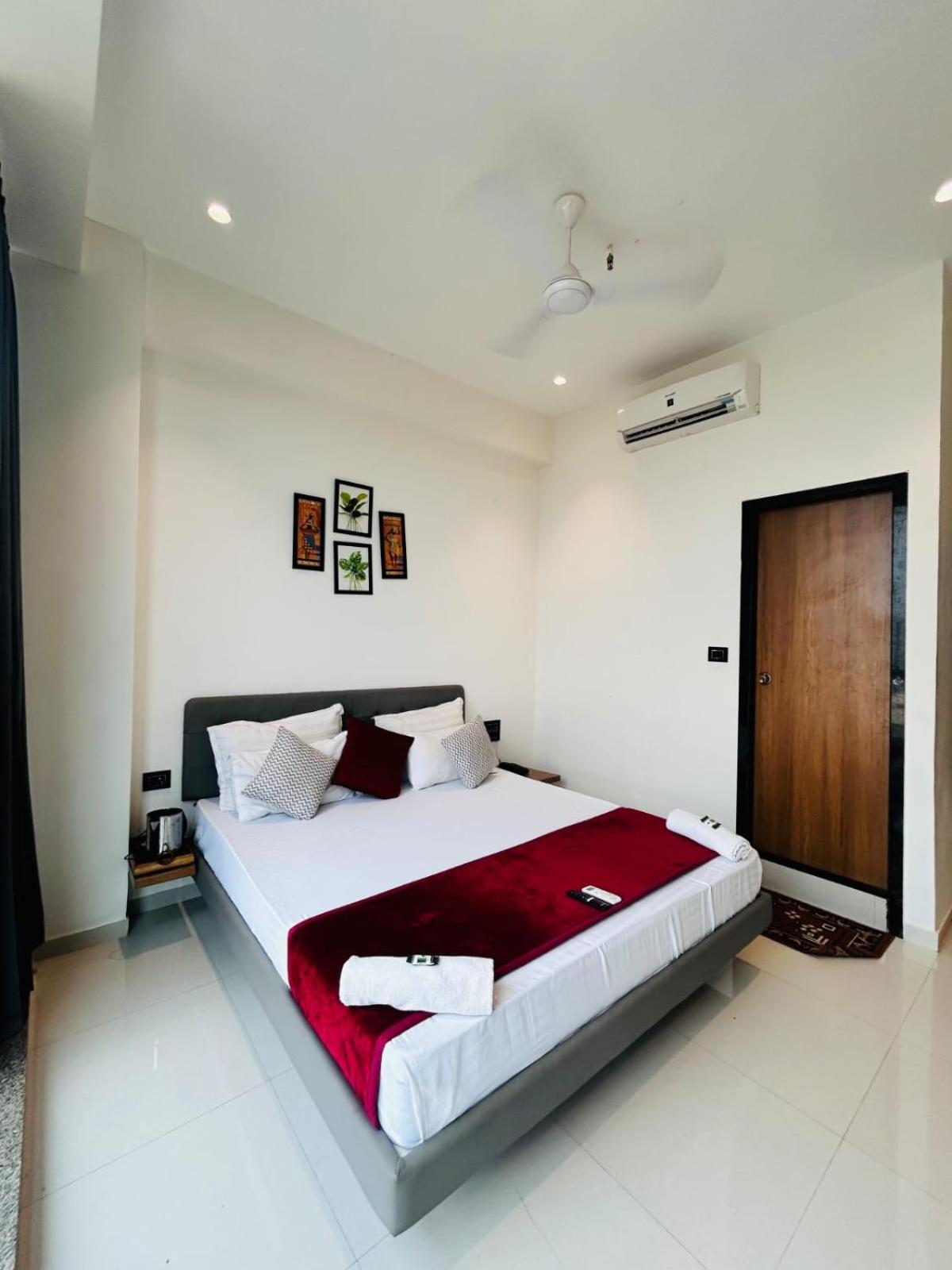Hotel Gold Palace Inn Σουράτ Εξωτερικό φωτογραφία