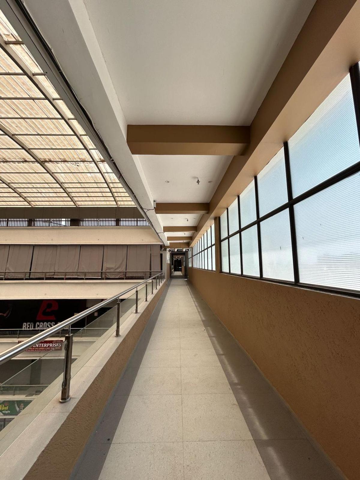 Hotel Gold Palace Inn Σουράτ Εξωτερικό φωτογραφία